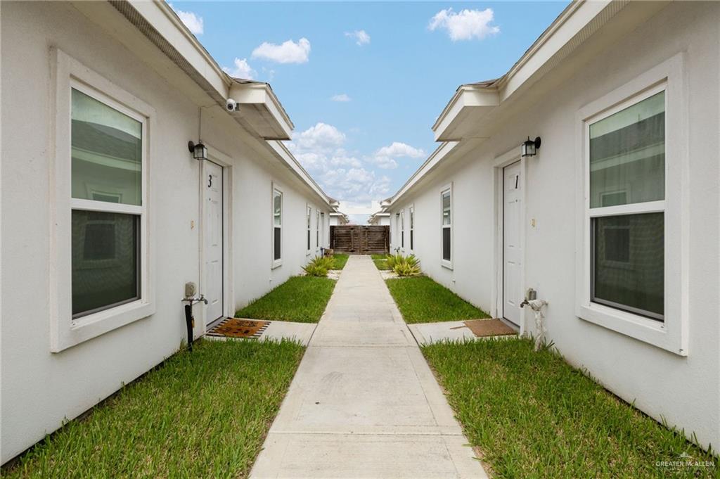 Photo 3 of 1722 Marlin Street #2