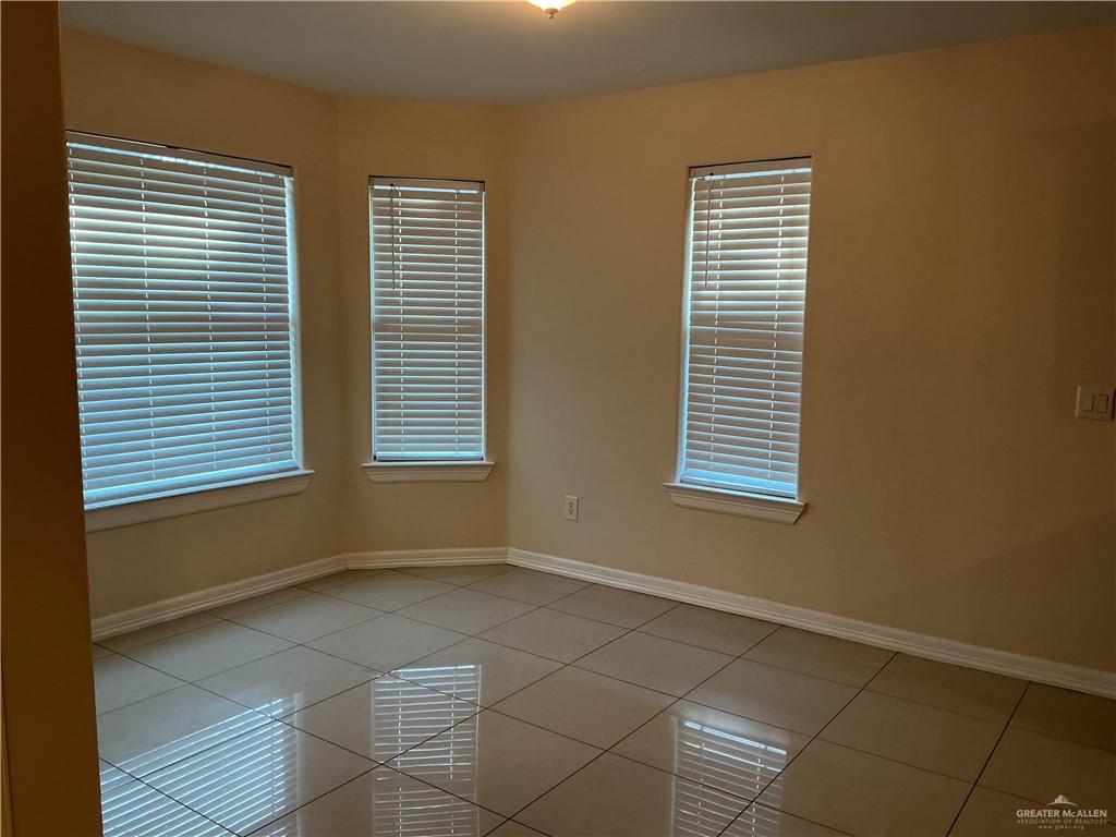 Photo 4 of 1137 Austin Avenue