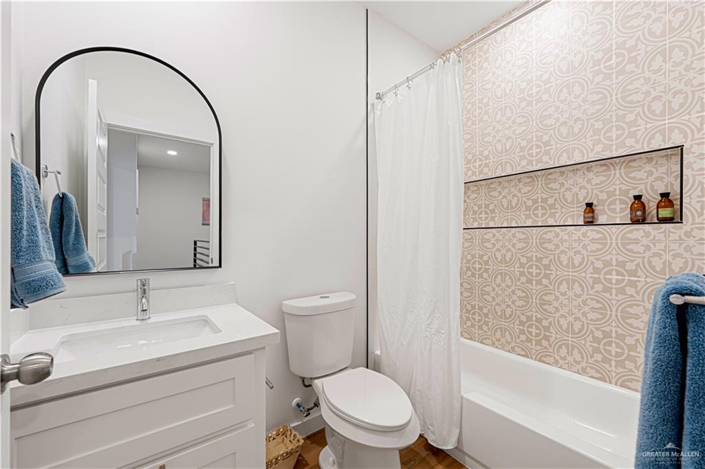 Photo 17 of 2637 Warbler Avenue